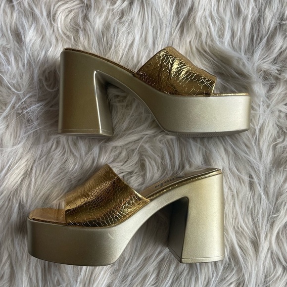 Shein Gold Platform Heels Size 6 - Picture 4 of 9